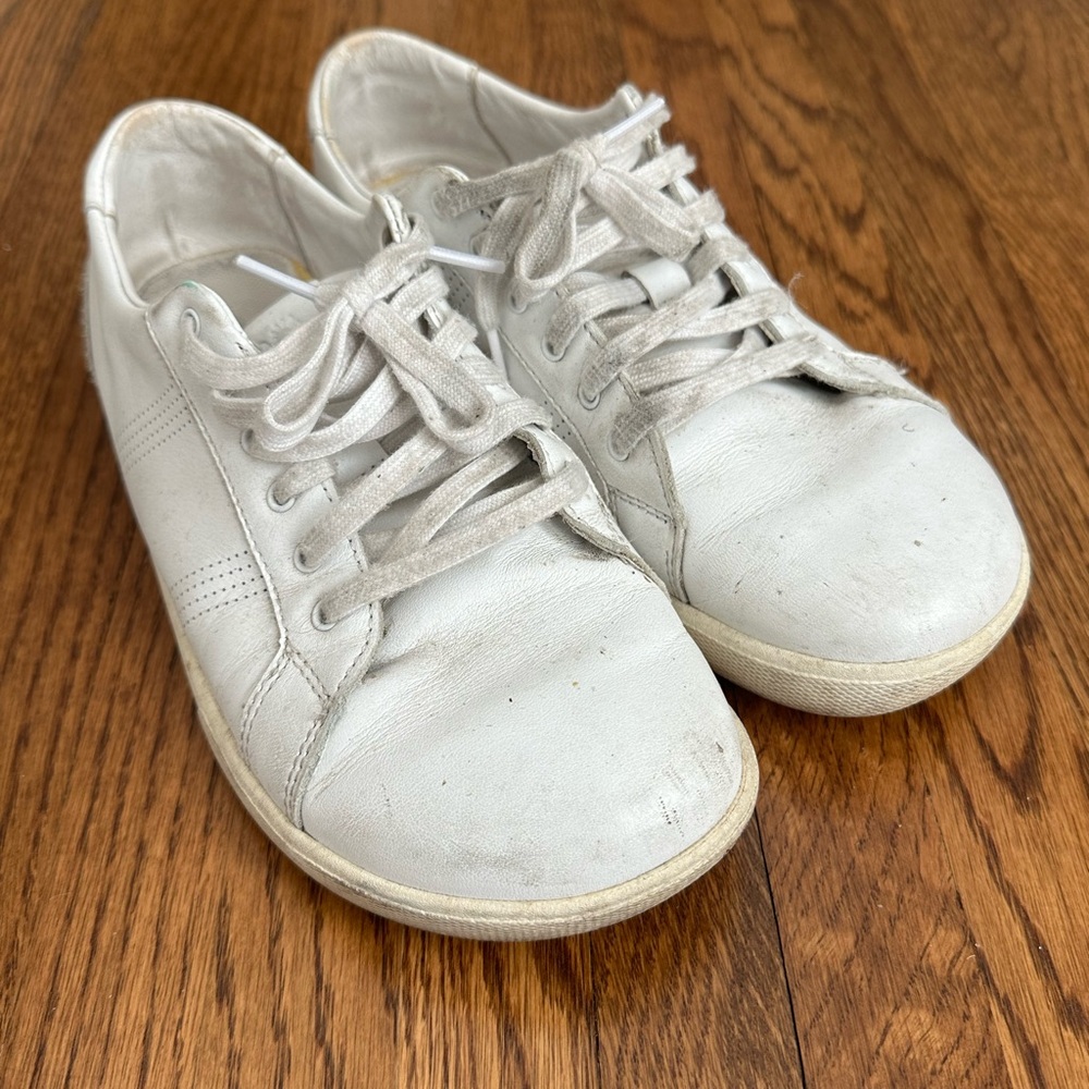 Xero Dillon Women's 8 Sneakers